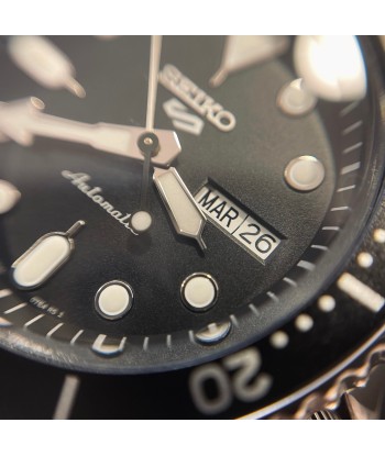 Seiko - 5 Sports automatique rembourrage situé sous